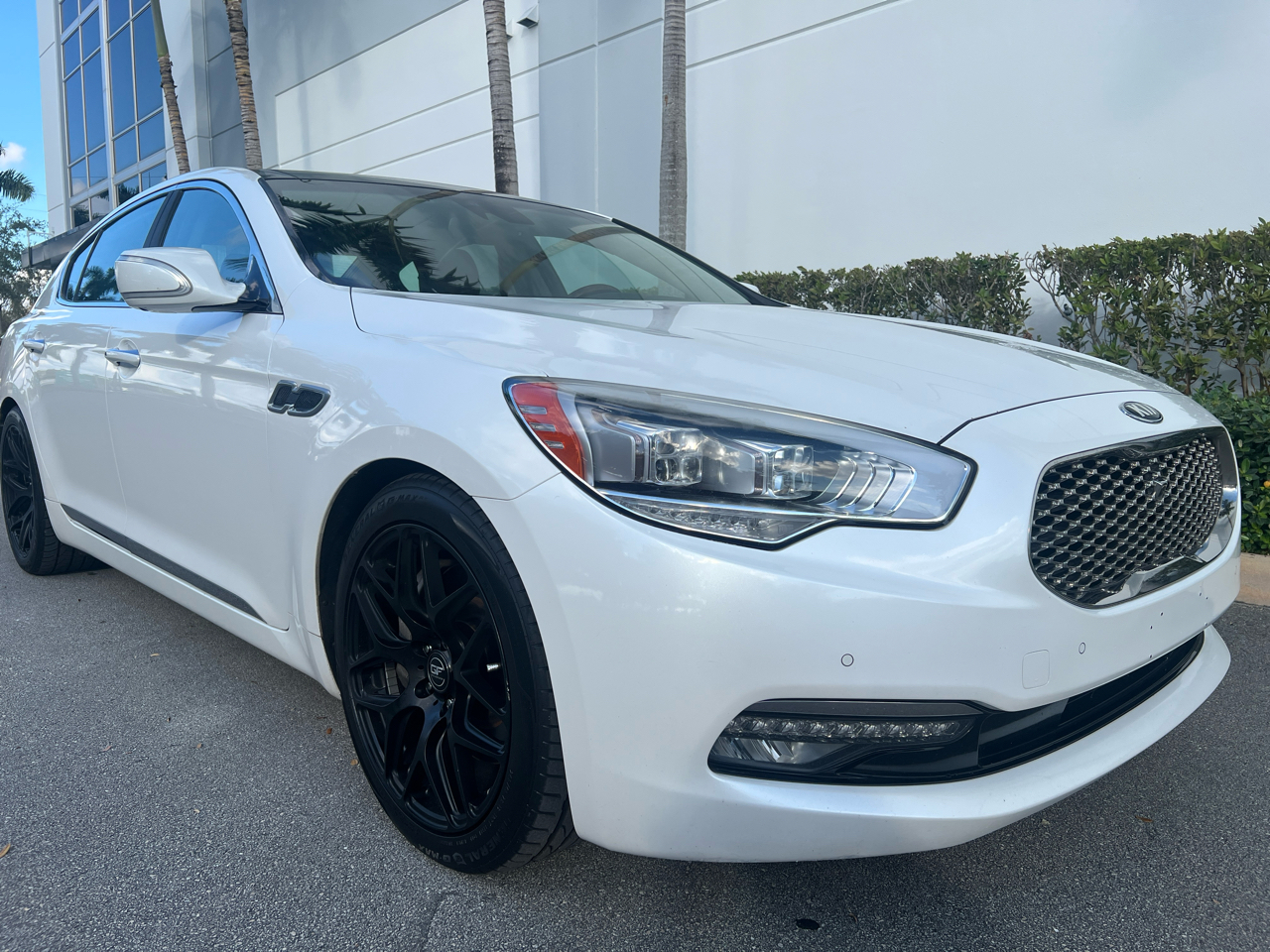 2016 Kia K900 4dr Sdn V8 Luxury