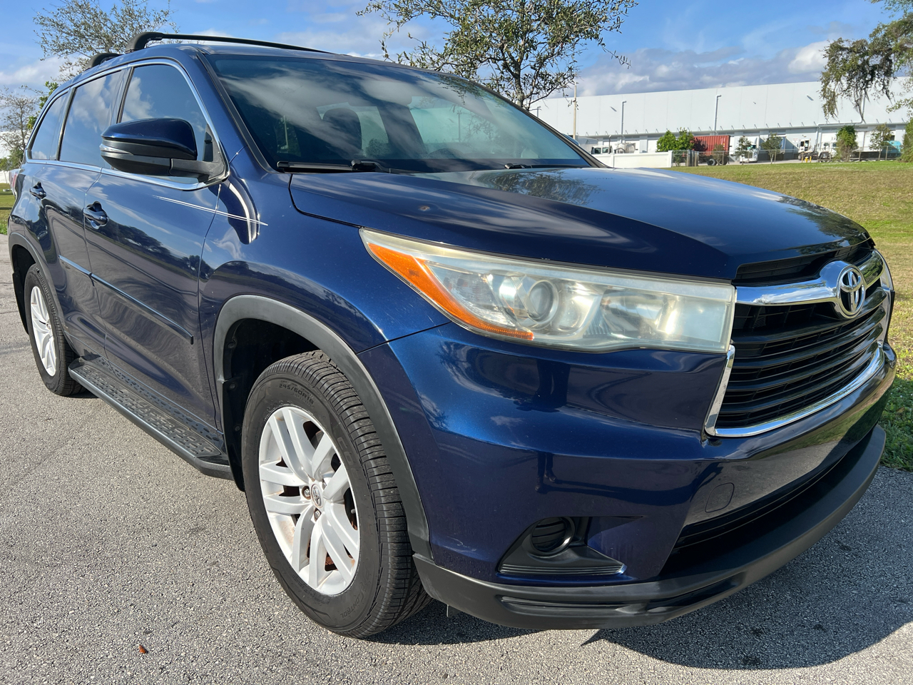 2015 Toyota Highlander FWD 4dr I4 LE (Natl)