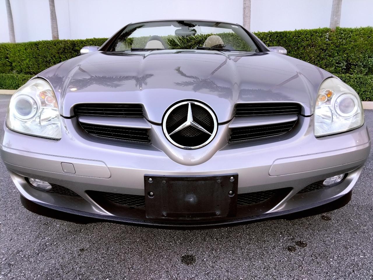 Mercedes-Benz SLK-Class photo 2