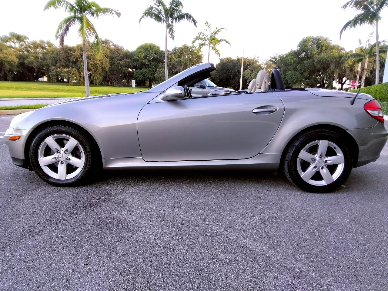 Mercedes-Benz SLK-Class photo 4