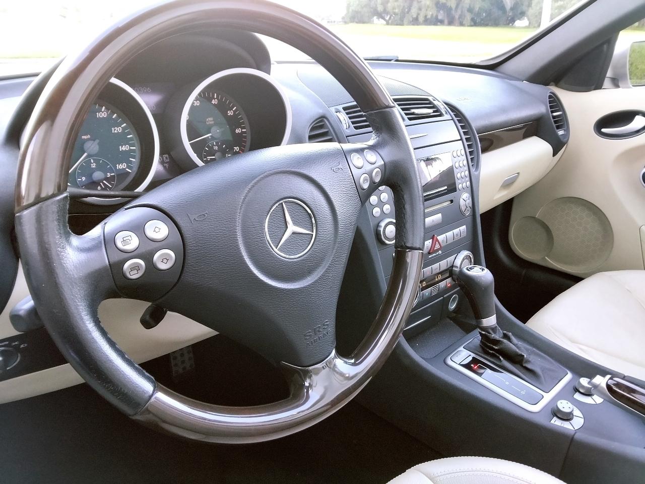 Mercedes-Benz SLK-Class photo 35