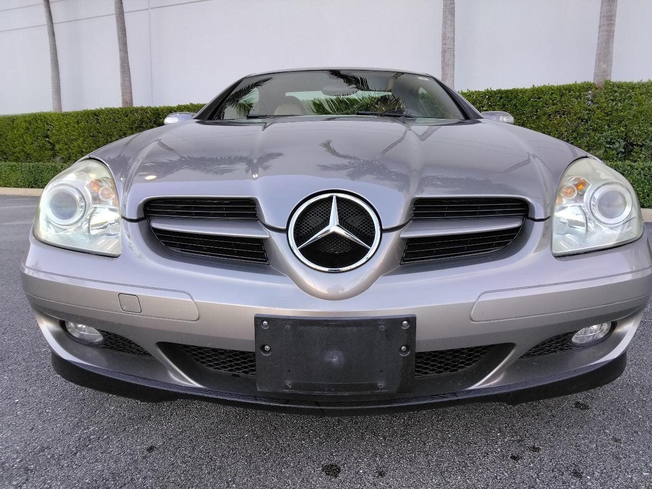 Mercedes-Benz SLK-Class photo 49