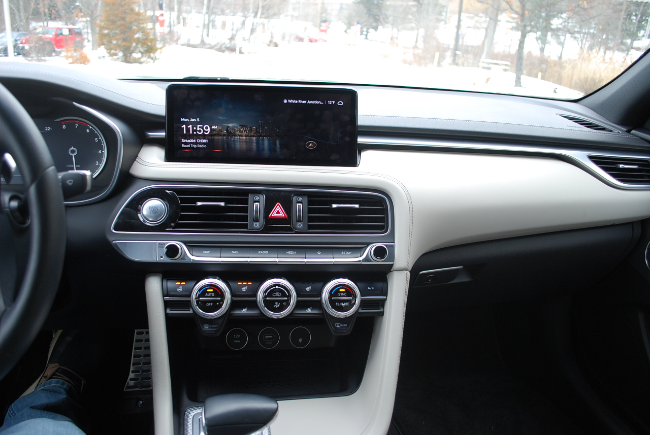 Genesis G70 3.3T AWD 2022