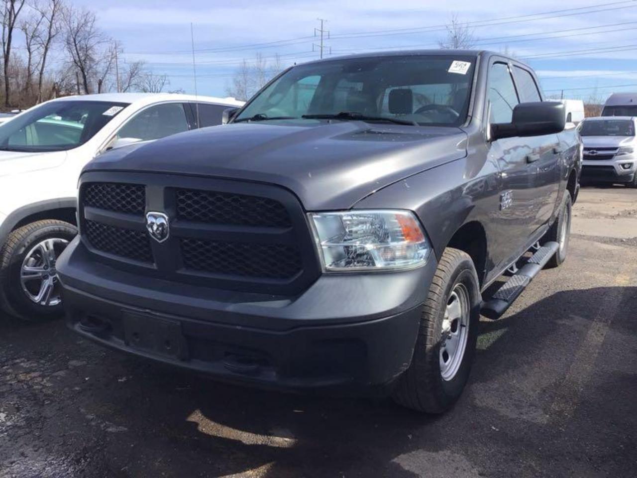 2017 RAM 1500 Tradesman 4x4 Crew Cab 5'7" Box