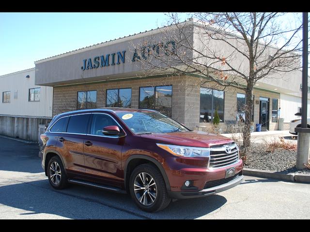 Red (MAROON) 2016 Toyota Highlander XLE AWD SUV / Crossover All-Wheel Drive Automatic