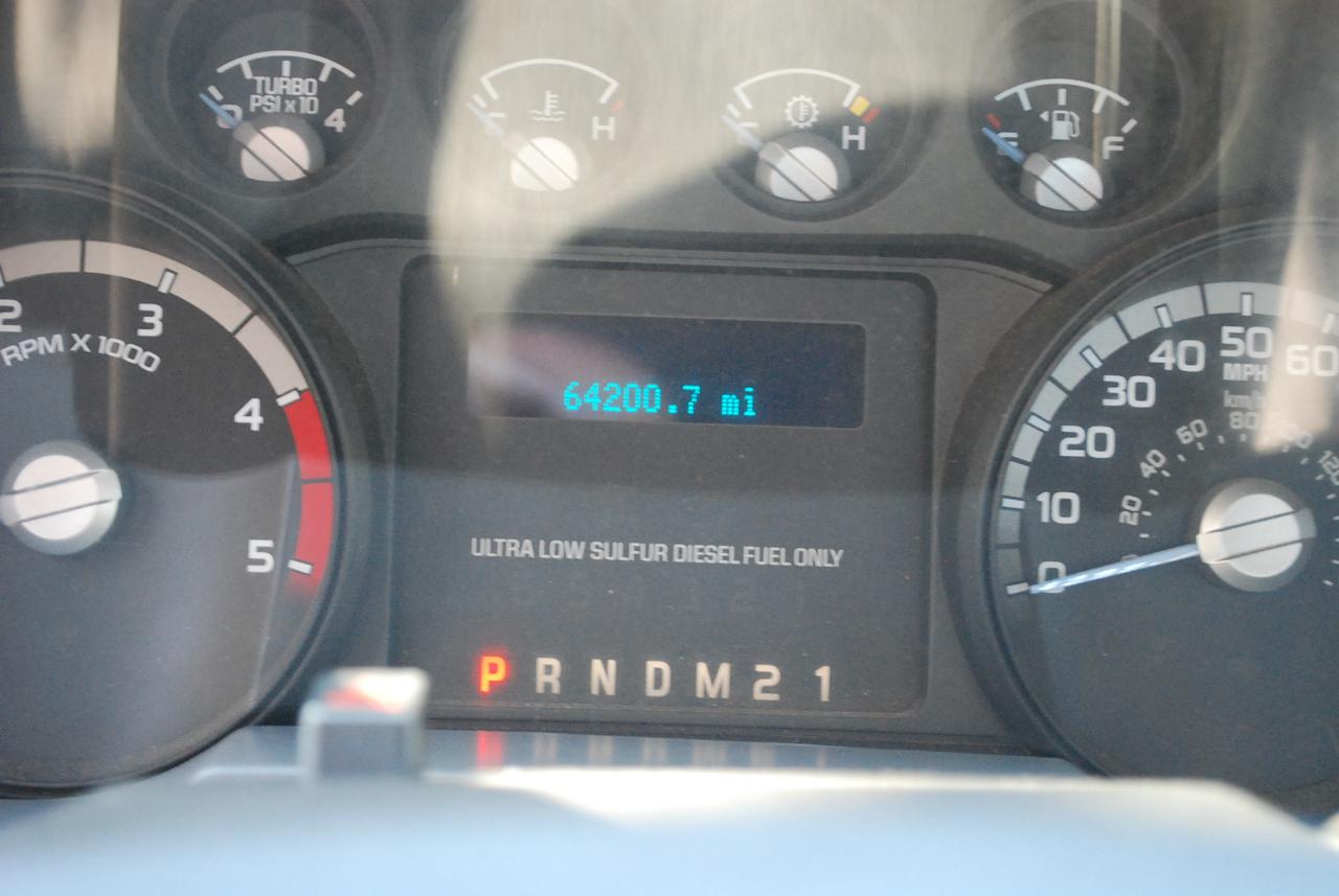 Ford Super Duty F-550 DRW 4WD Reg Cab 141" WB 60" CA XL 2016