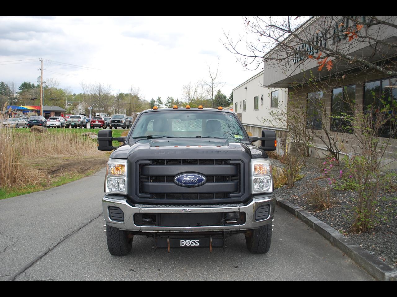 2015 Ford F-350 Super Duty Chassis Cab XLT