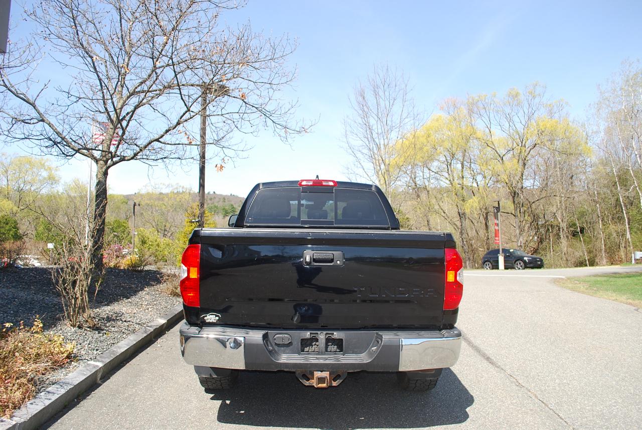 Toyota Tundra 4WD SR5 Double Cab 6.5' Bed 5.7L (Natl) 2020