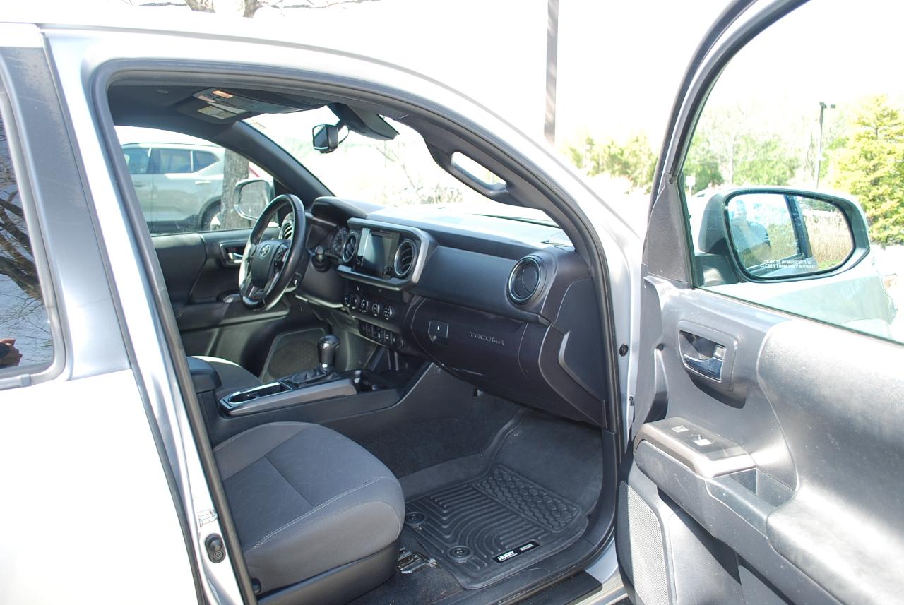 Toyota Tacoma 4WD TRD Sport Double Cab 5' Bed V6 AT (Natl) 2019