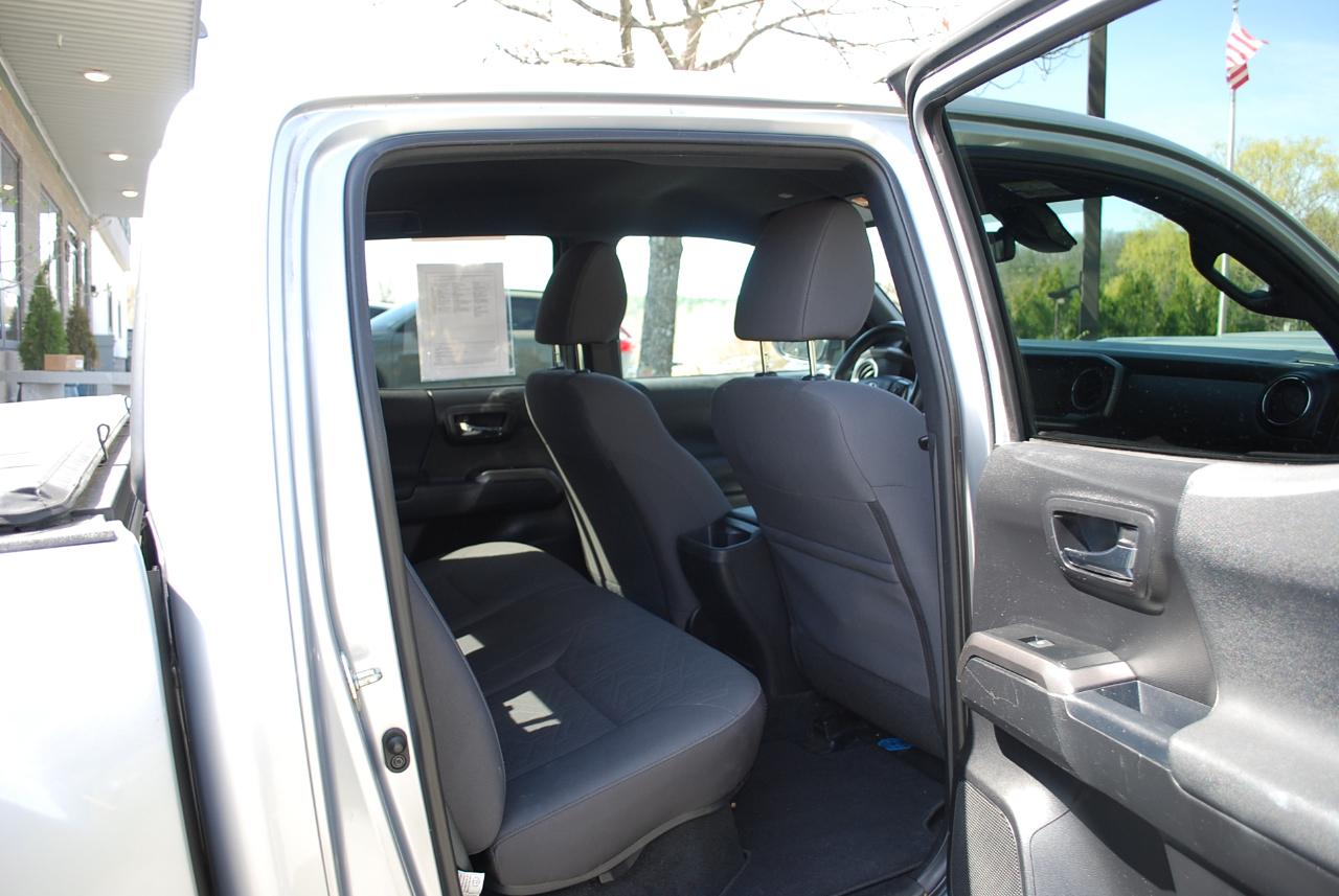 Toyota Tacoma 4WD TRD Sport Double Cab 5' Bed V6 AT (Natl) 2019