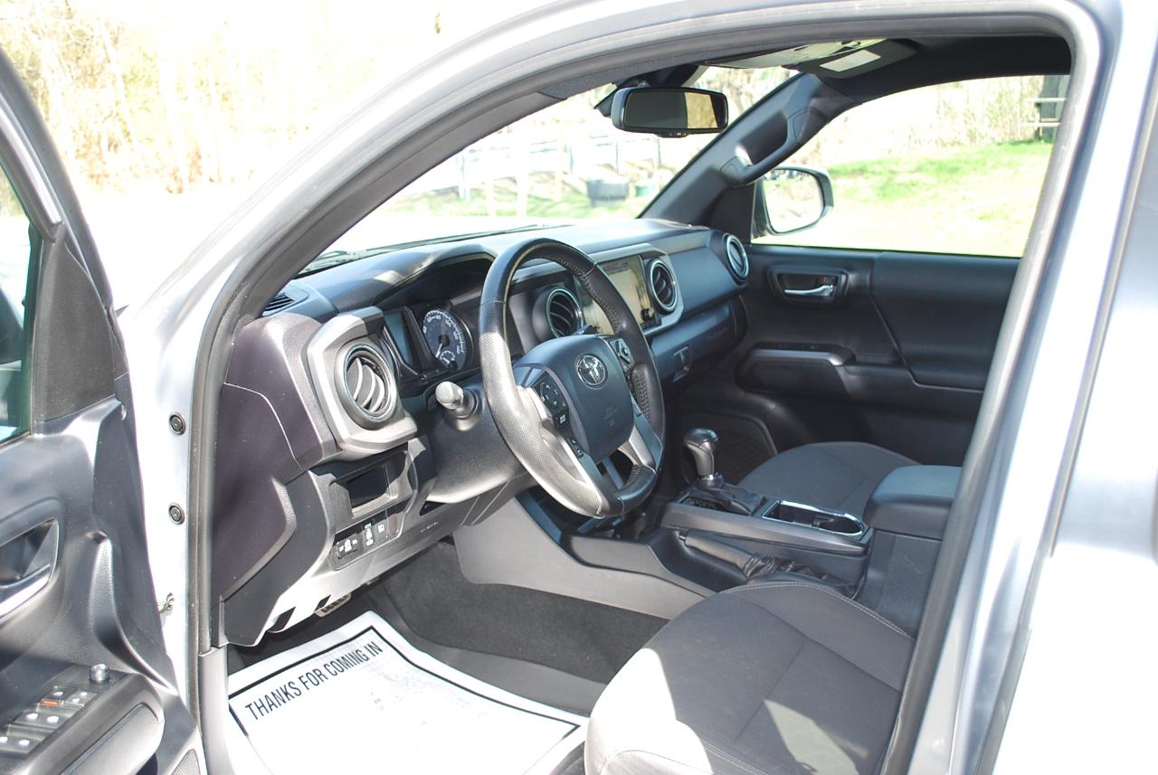 Toyota Tacoma 4WD TRD Sport Double Cab 5' Bed V6 AT (Natl) 2019
