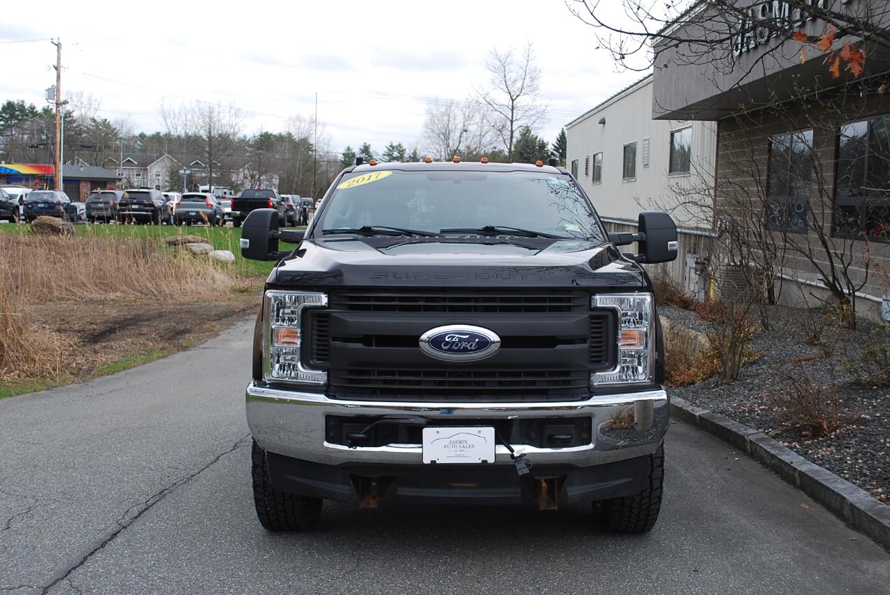 Ford Super Duty F-350 SRW XLT 4WD Reg Cab 8' Box 2017