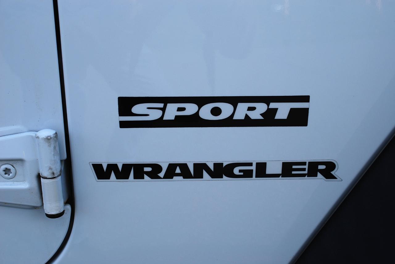 Jeep Wrangler 4WD 2dr Sport 2016