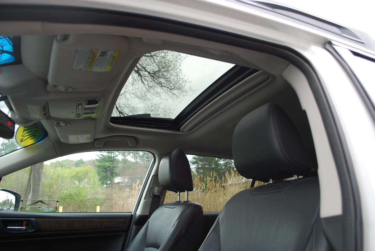 Subaru Outback 4dr Wgn 2.5i Limited PZEV 2016