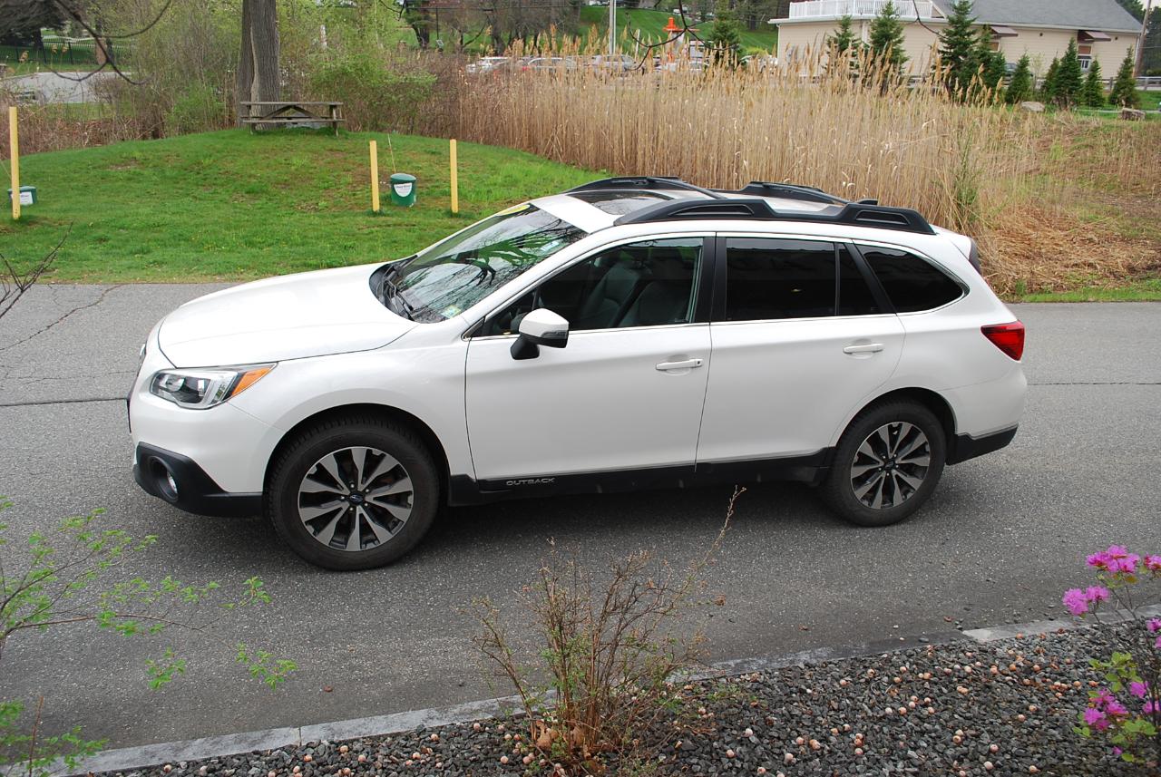 Subaru Outback 4dr Wgn 2.5i Limited PZEV 2016
