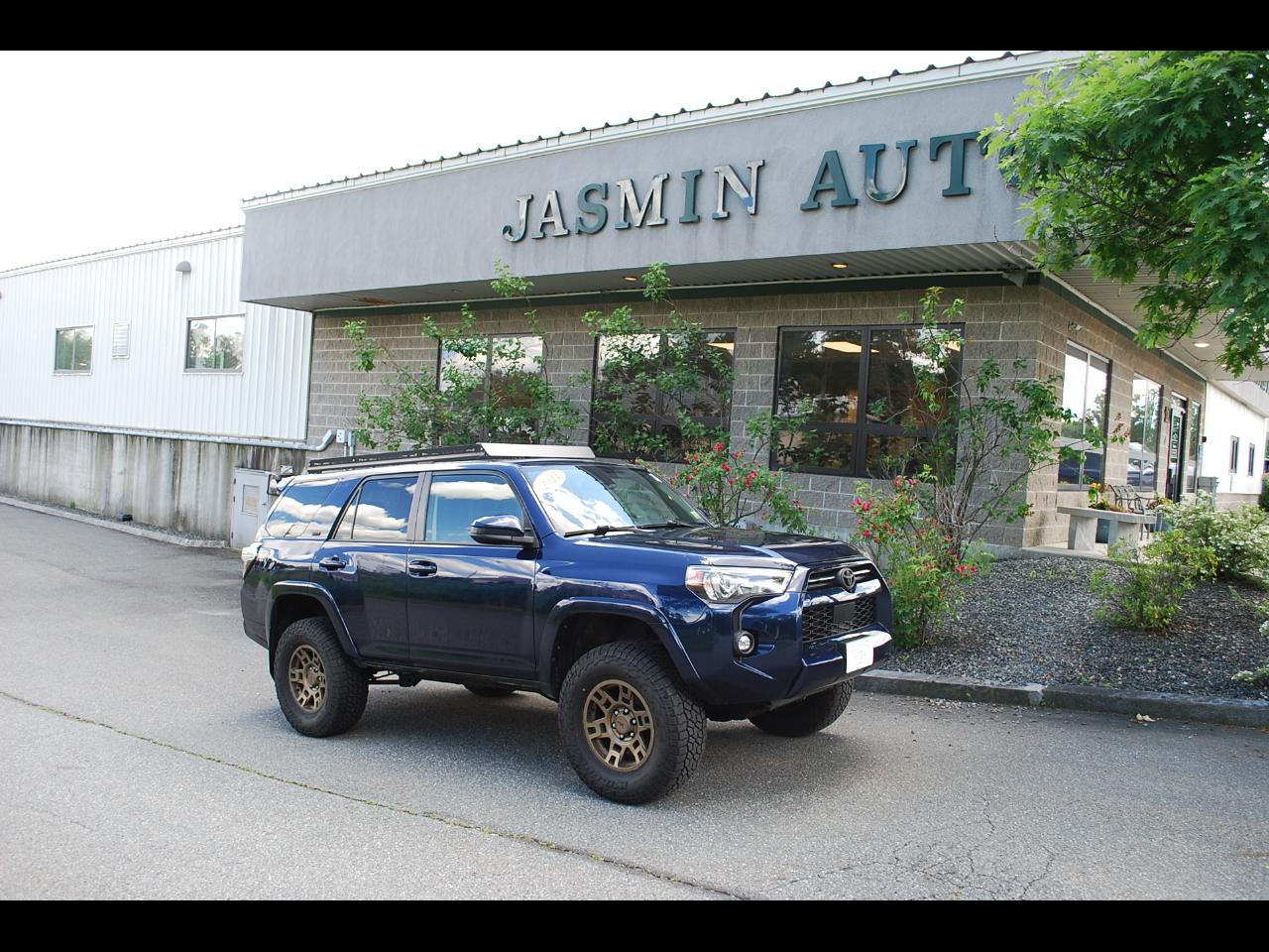 Toyota 4Runner SR5 4WD (Natl) 2021