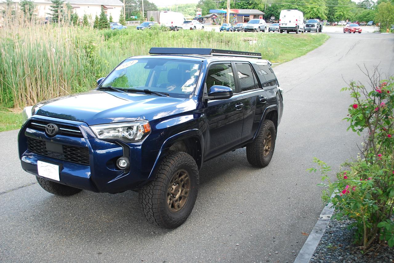 Toyota 4Runner SR5 4WD (Natl) 2021