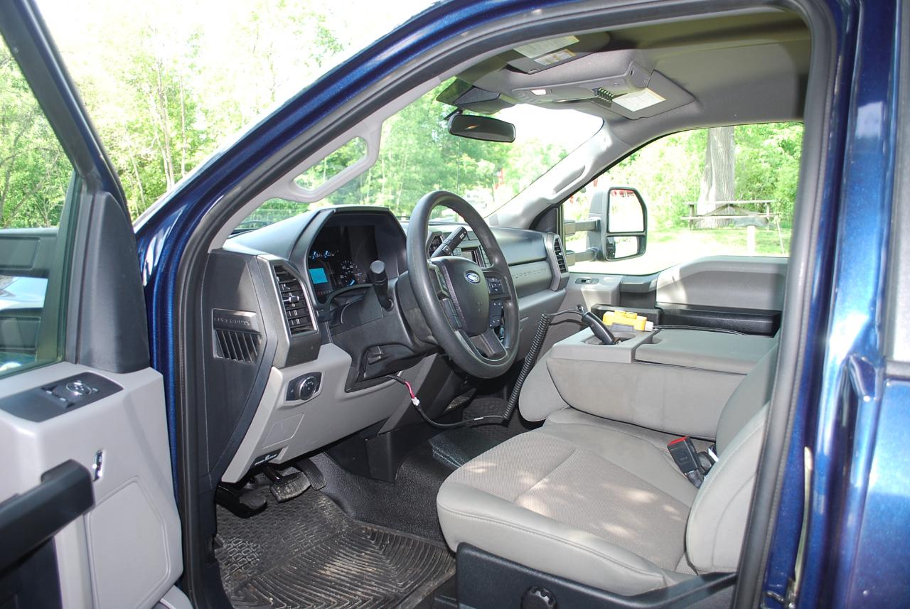 Ford Super Duty F-550 DRW XLT 4WD Reg Cab 145" WB 60" CA 2020