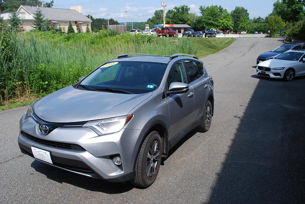 Toyota RAV4 AWD 4dr XLE (Natl) 2016