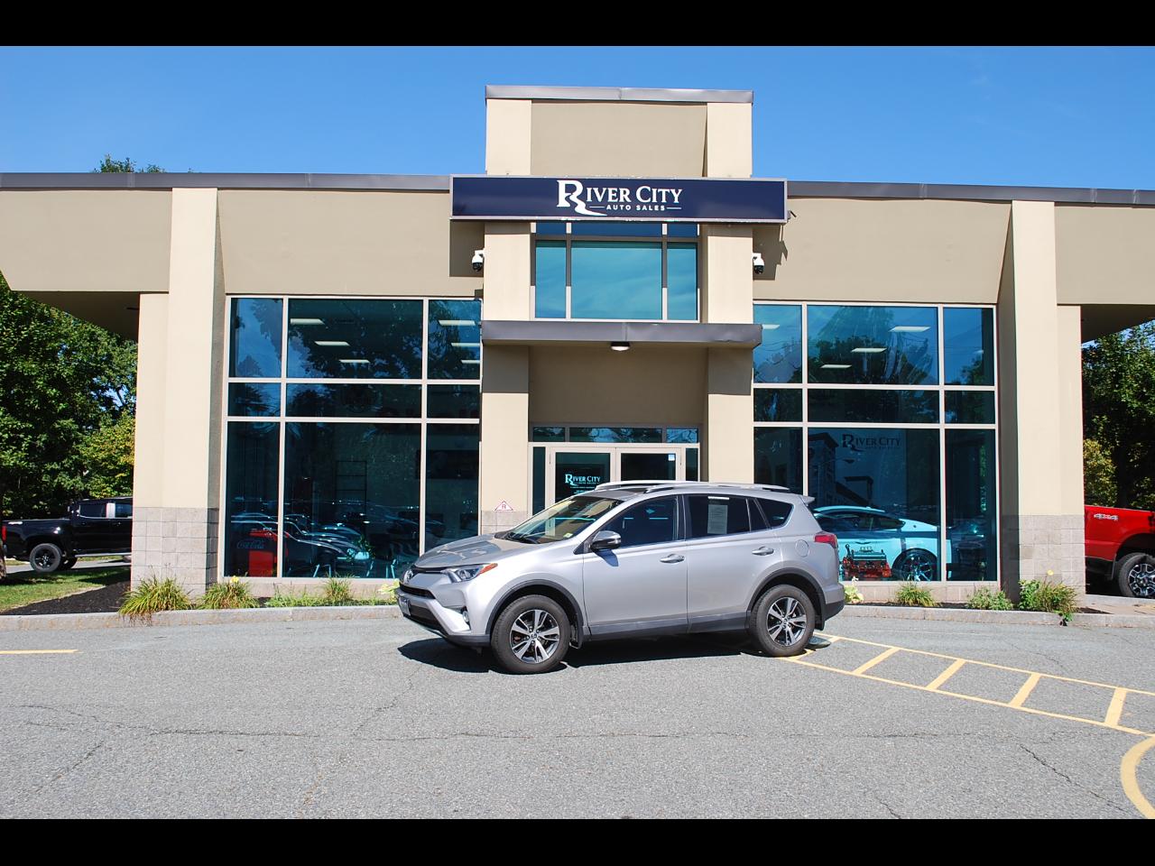 Toyota RAV4 AWD 4dr XLE (Natl) 2016