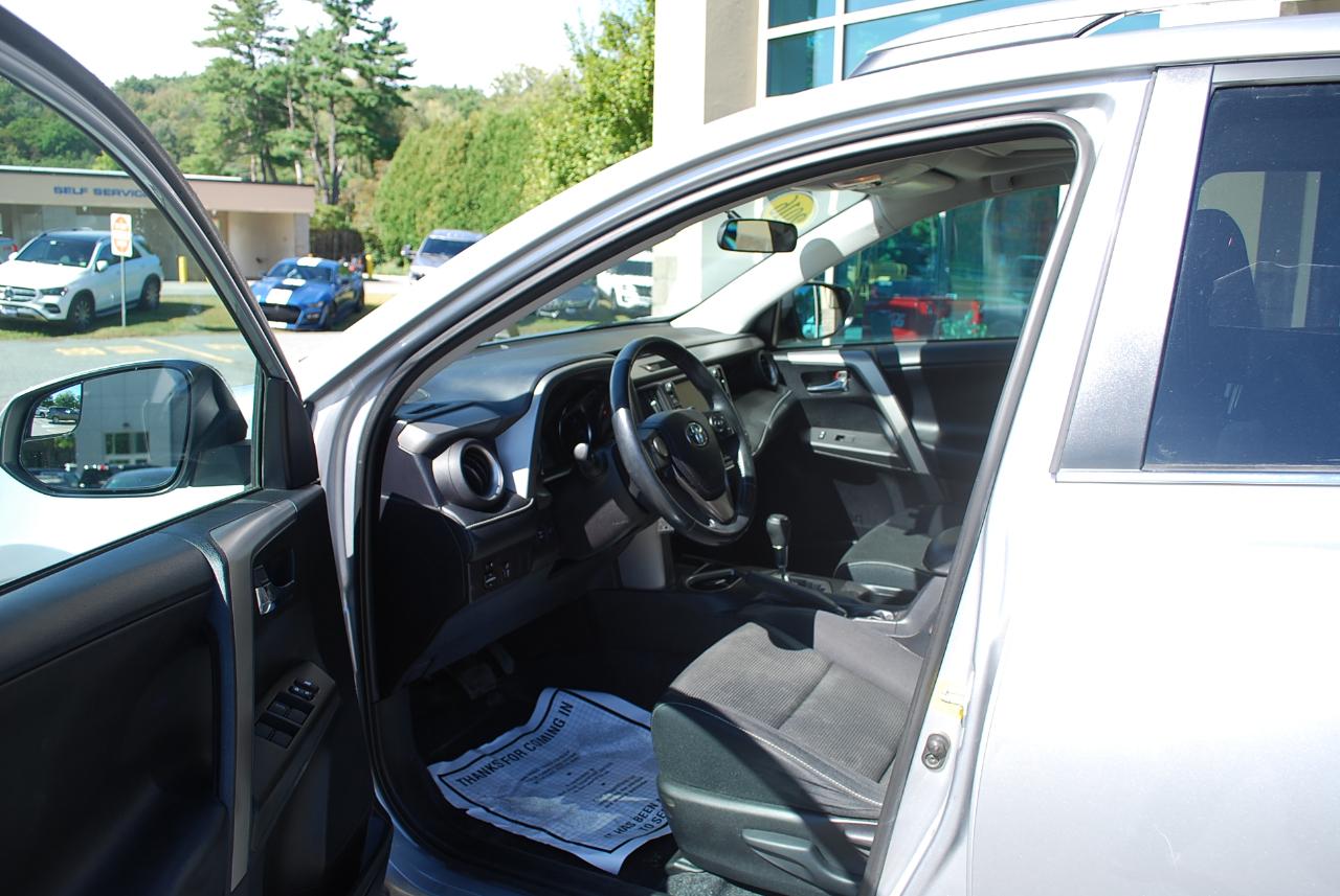 Toyota RAV4 AWD 4dr XLE (Natl) 2016