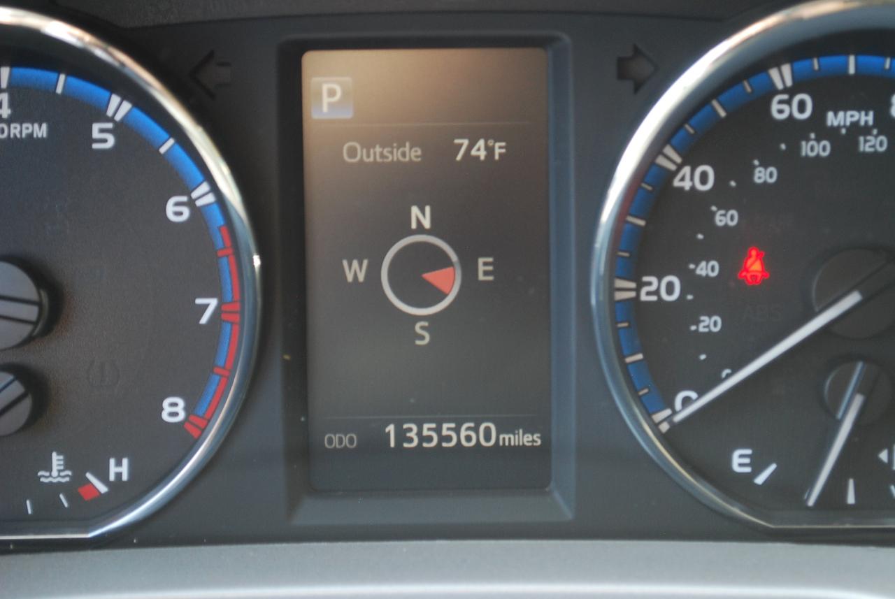 Toyota RAV4 AWD 4dr XLE (Natl) 2016