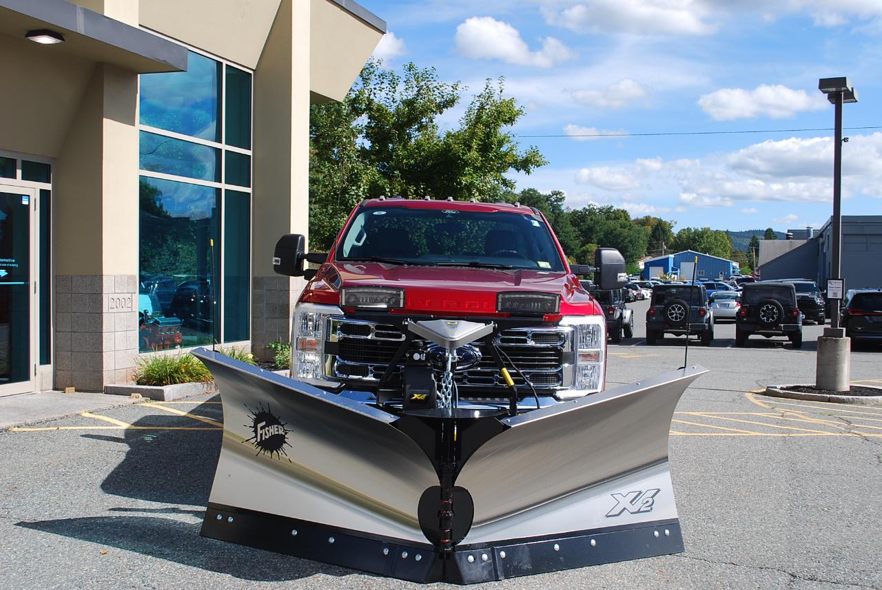 Ford Super Duty F-350 SRW XLT 4WD Reg Cab 8' Box 2025