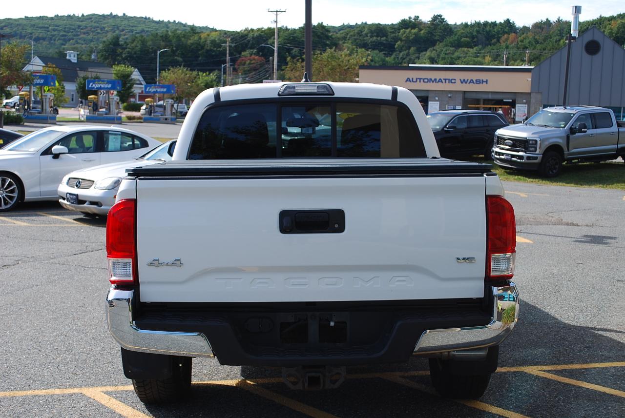 Toyota Tacoma TRD Off Road Double Cab 5' Bed V6 4x4 MT (Natl) 2017