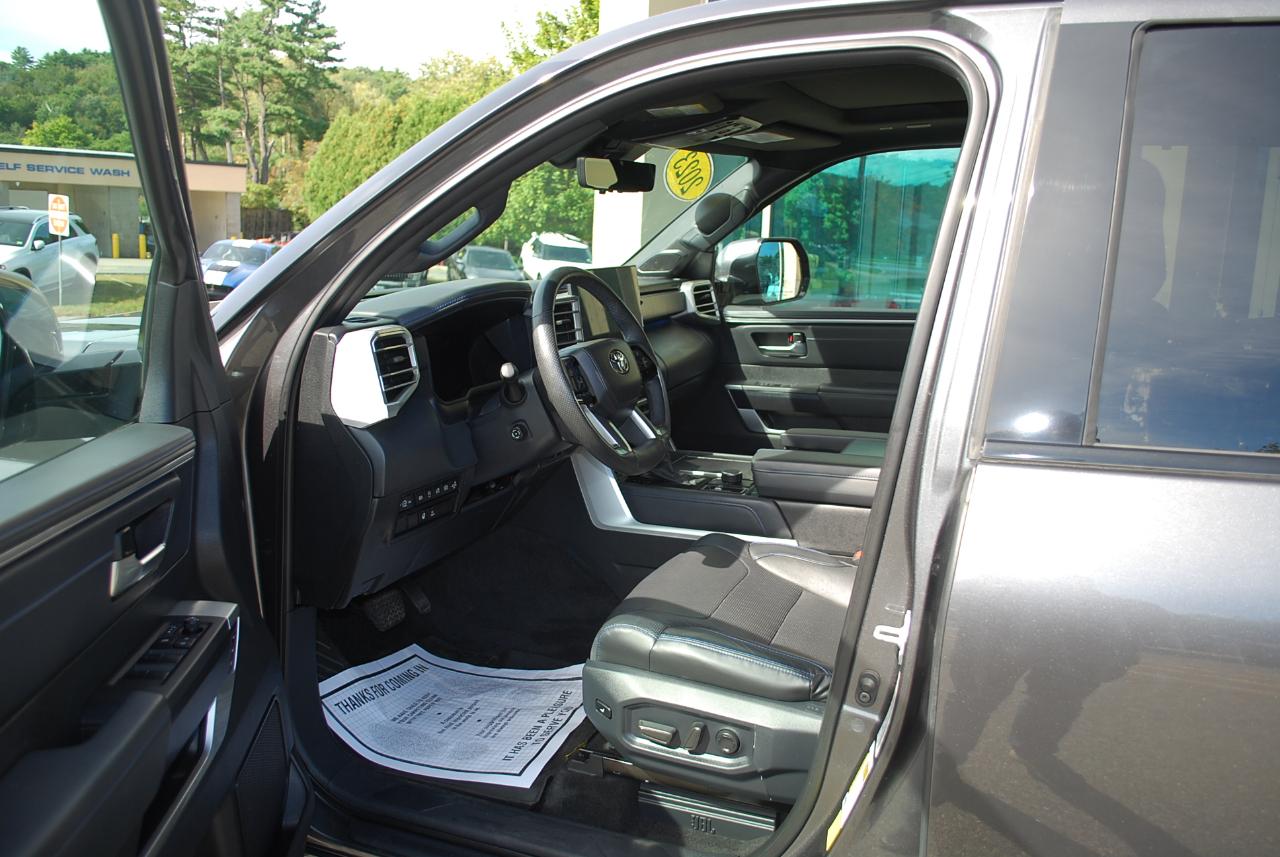 Toyota Tundra 4WD Platinum CrewMax 5.5' Bed (Natl) 2023