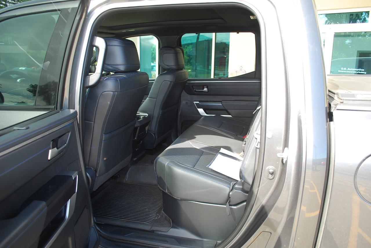 Toyota Tundra 4WD Platinum CrewMax 5.5' Bed (Natl) 2023