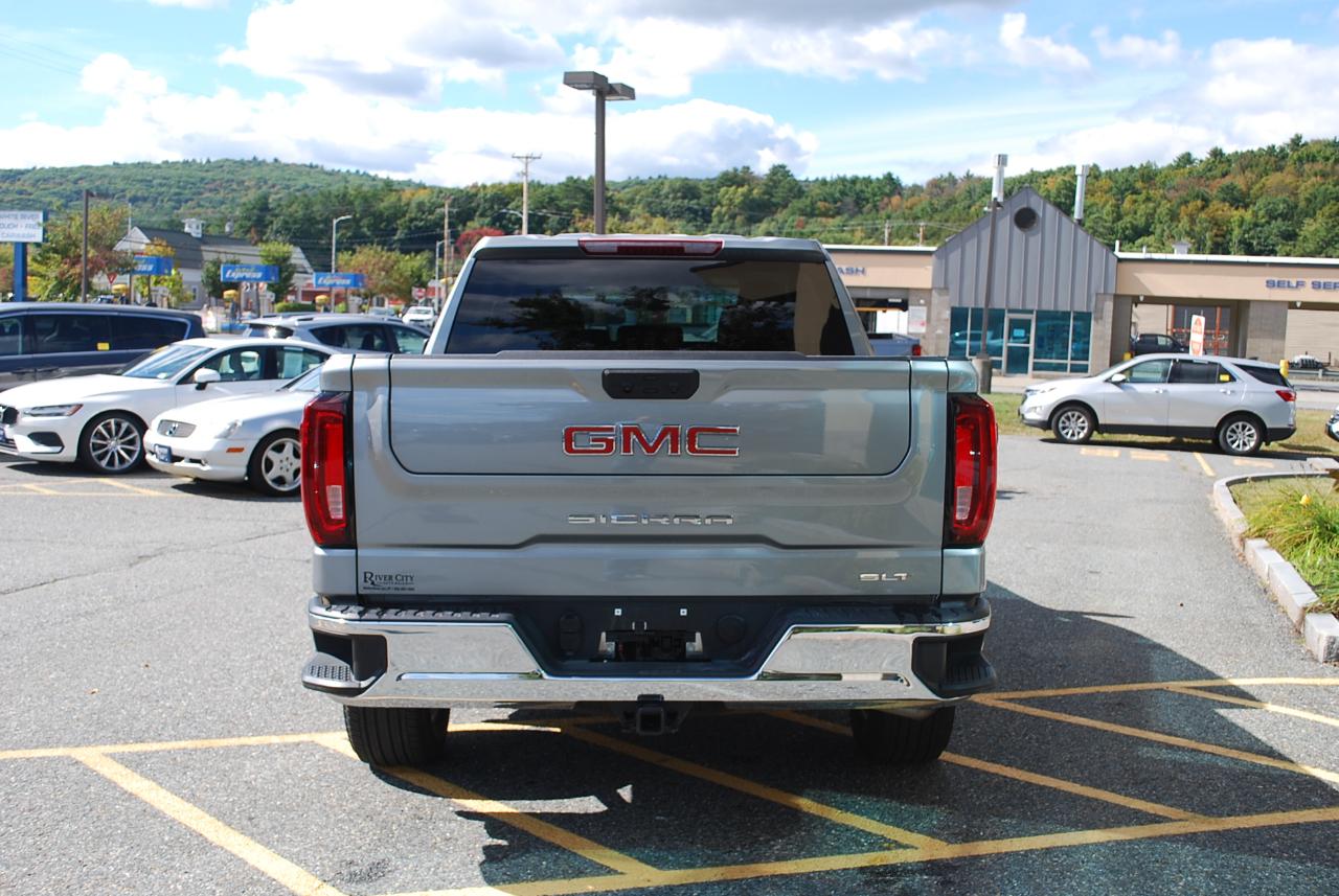GMC Sierra 1500 4WD Crew Cab 147" SLT 2026
