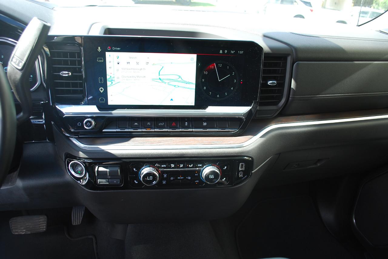 GMC Sierra 1500 4WD Crew Cab 147" SLT 2026