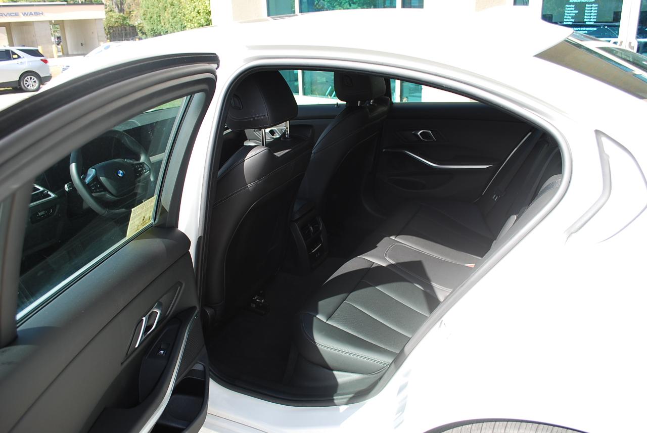 BMW 3 Series 330i NA xDrive Sedan 2026