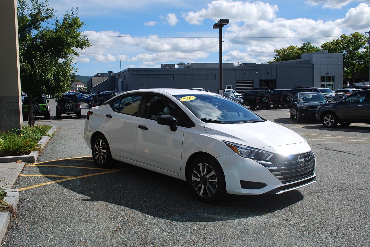 Nissan Versa S CVT 2024