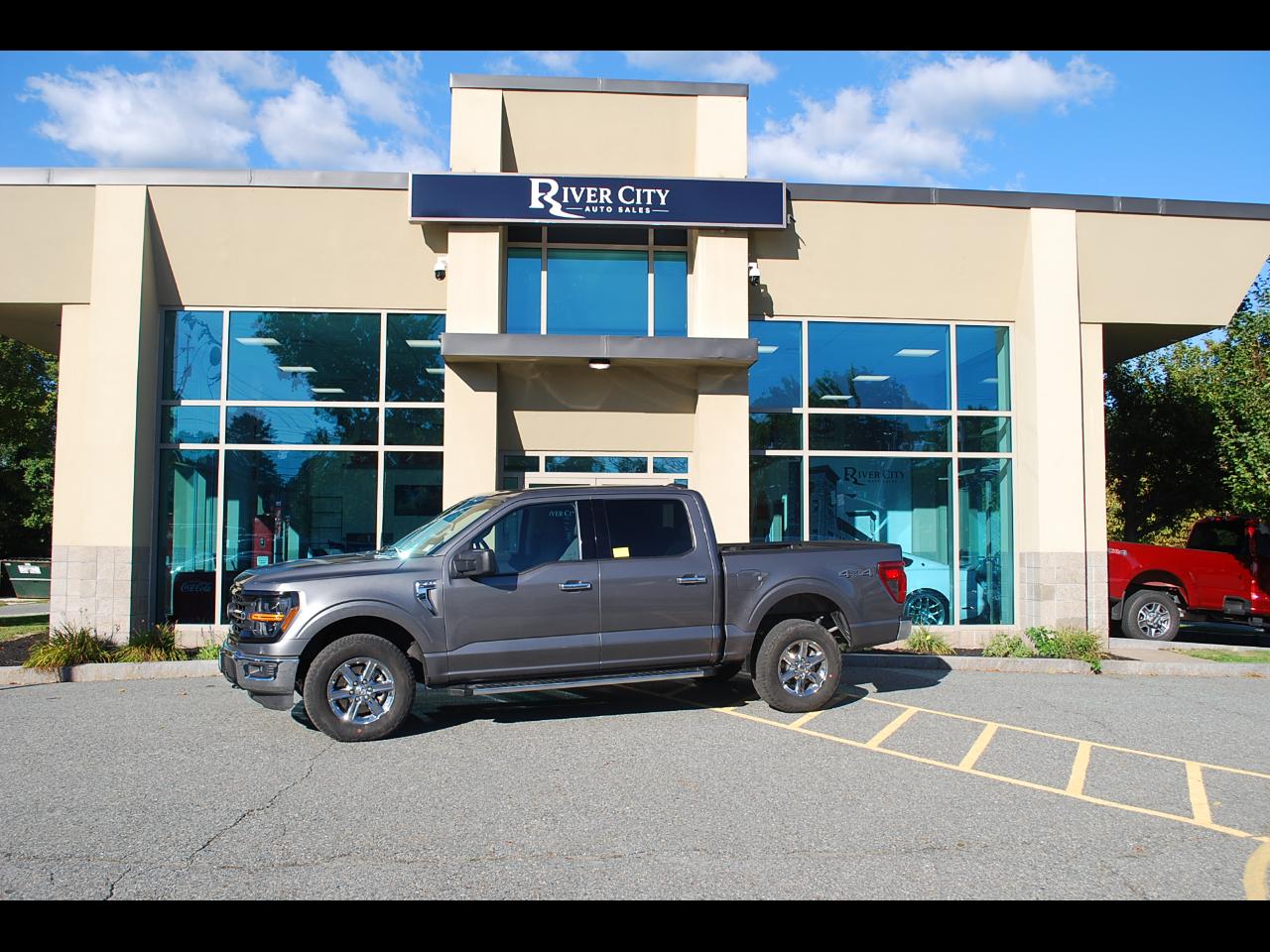 Ford F-150 XLT 4WD SuperCrew 5.5' Box 2025