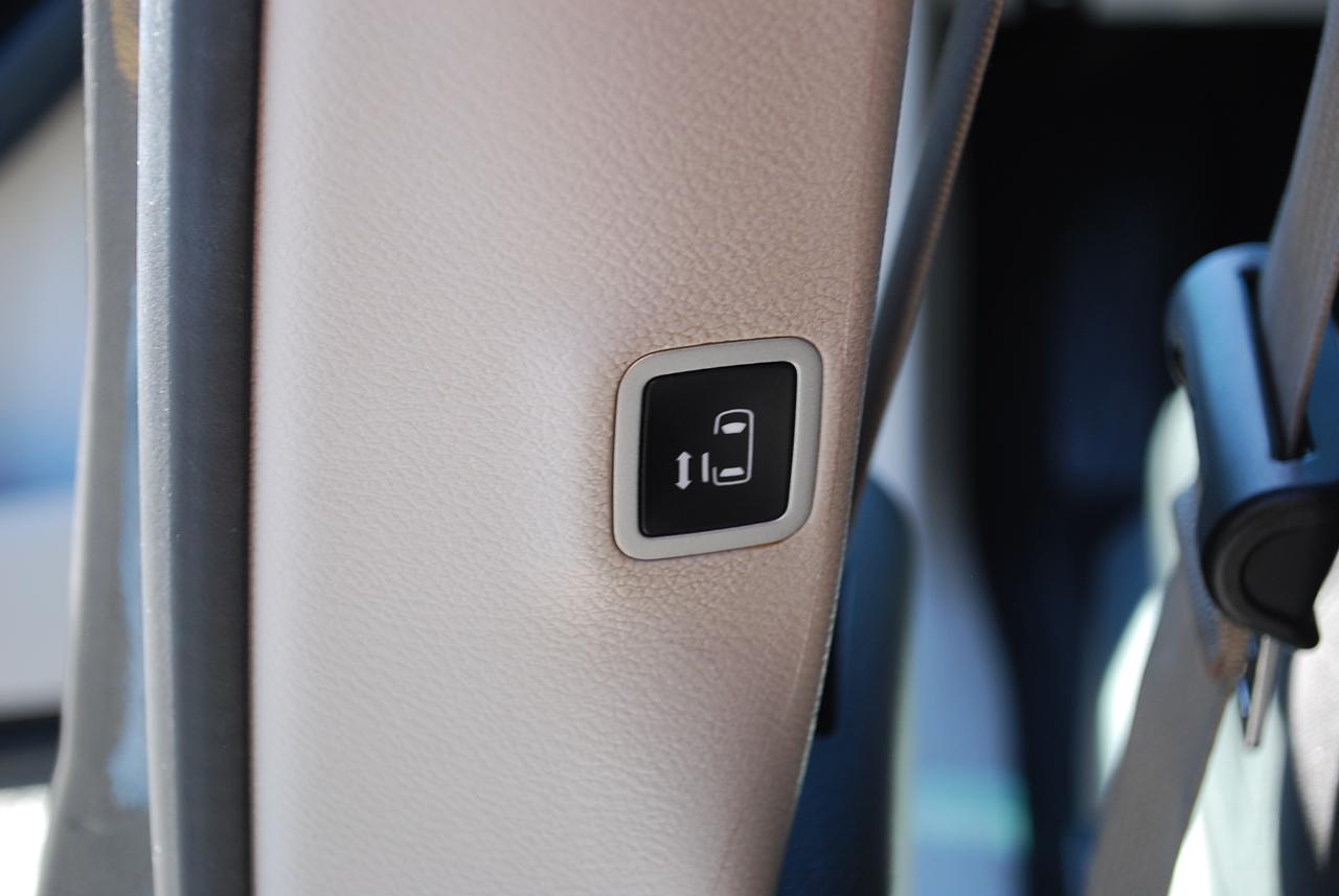 Chrysler Voyager LX FWD 2023