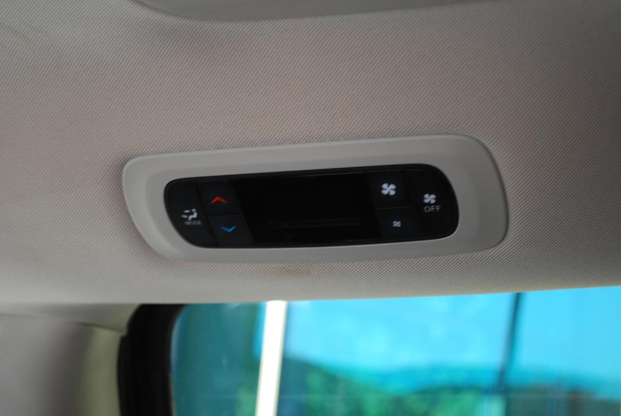 Chrysler Voyager LX FWD 2023
