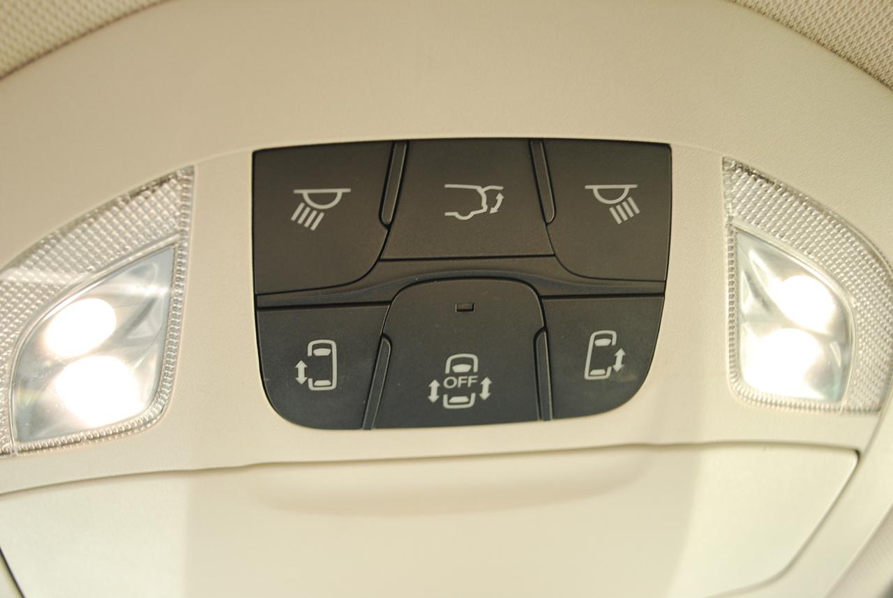 Chrysler Voyager LX FWD 2023