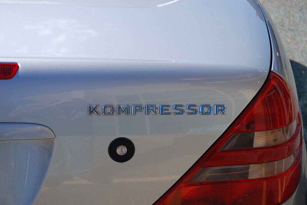 Mercedes-Benz SLK-Class 2dr Kompressor Roadster 2.3L 1999