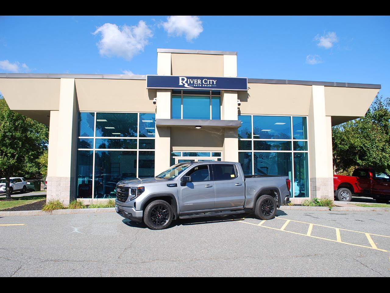 GMC Sierra 1500 4WD Crew Cab 147" Elevation w/3VL 2024
