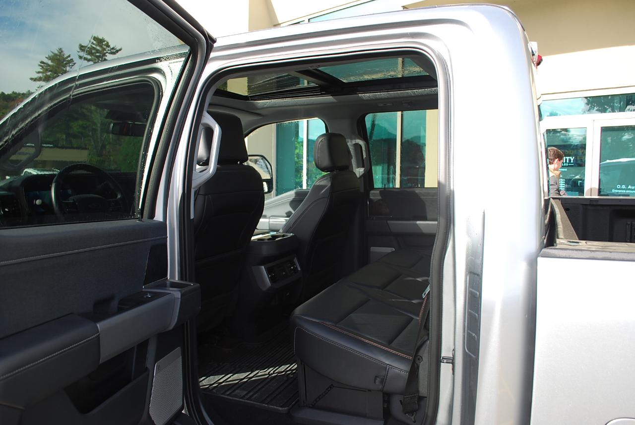 Ford Super Duty F-250 SRW 4WD Crew Cab 156" Lariat 2024