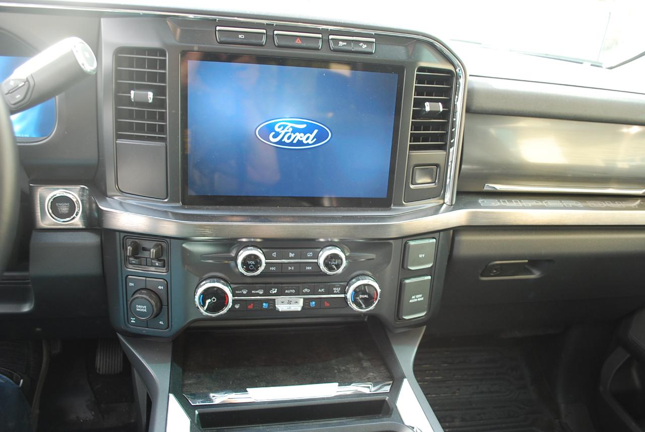 Ford Super Duty F-250 SRW 4WD Crew Cab 156" Lariat 2024
