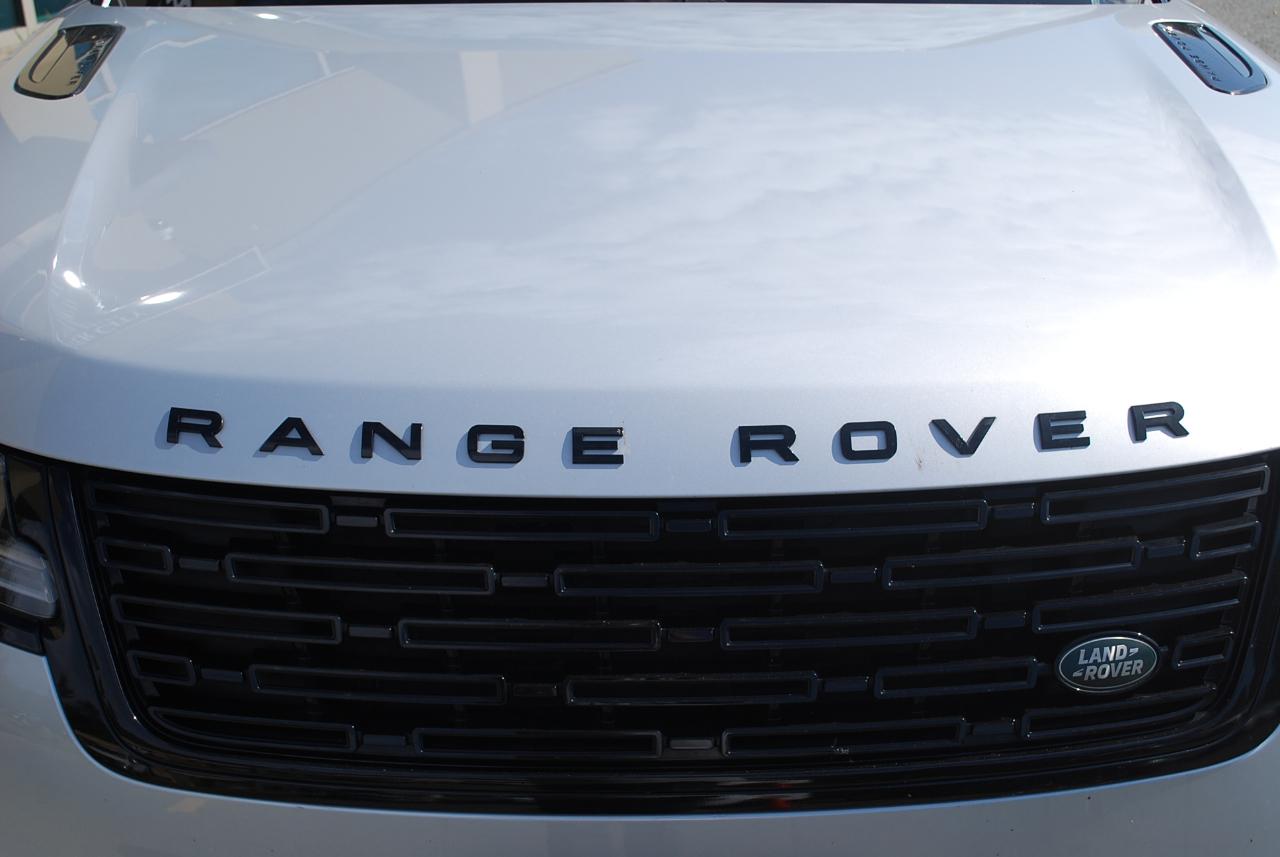 Land Rover Range Rover Velar P250 Dynamic SE 2025