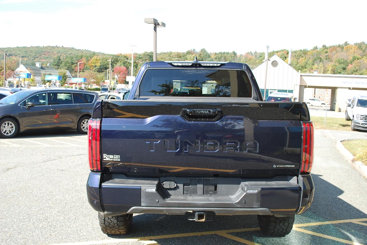 Toyota Tundra 4WD Platinum Hybrid CrewMax 5.5' Bed 3.5L (Natl) 2026
