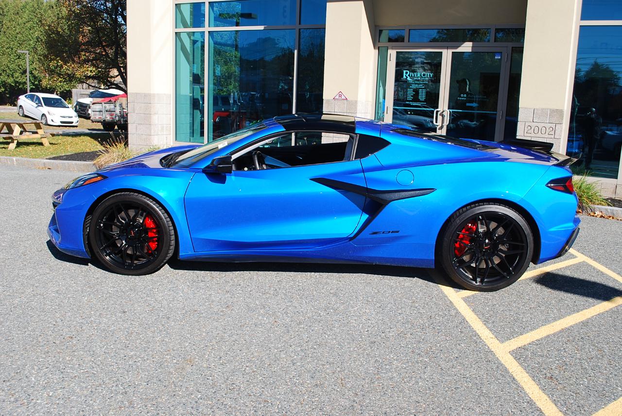 Chevrolet Corvette 2dr Z06 Cpe w/3LZ 2024