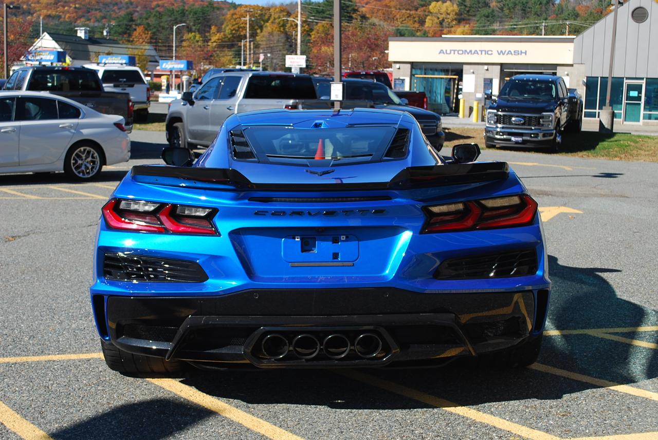 Chevrolet Corvette 2dr Z06 Cpe w/3LZ 2024