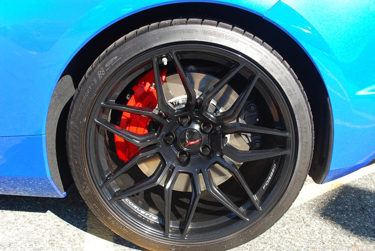 Chevrolet Corvette 2dr Z06 Cpe w/3LZ 2024