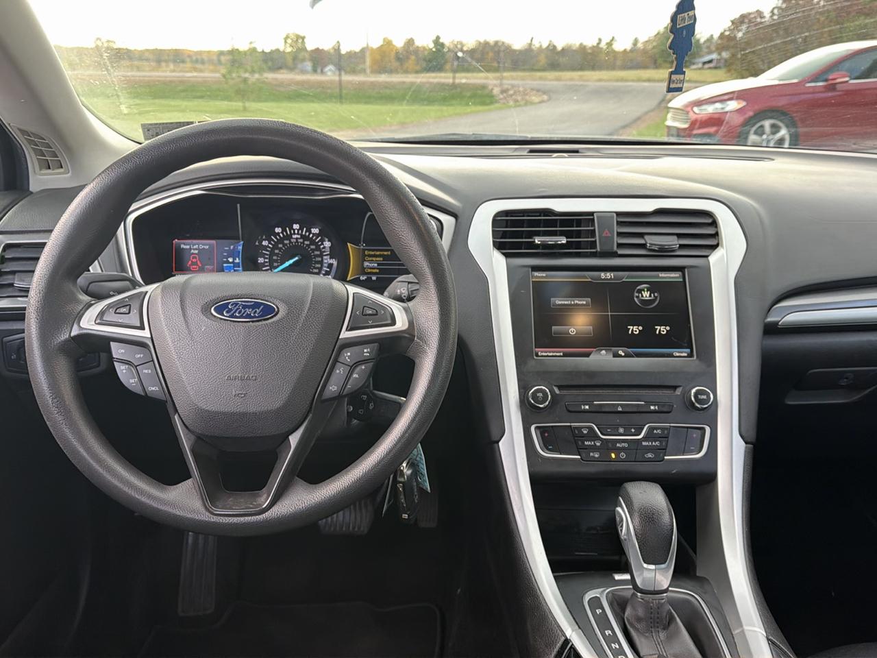 2016 Ford Fusion SE - Photo 15
