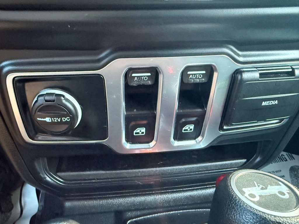 Jeep Wrangler  2019