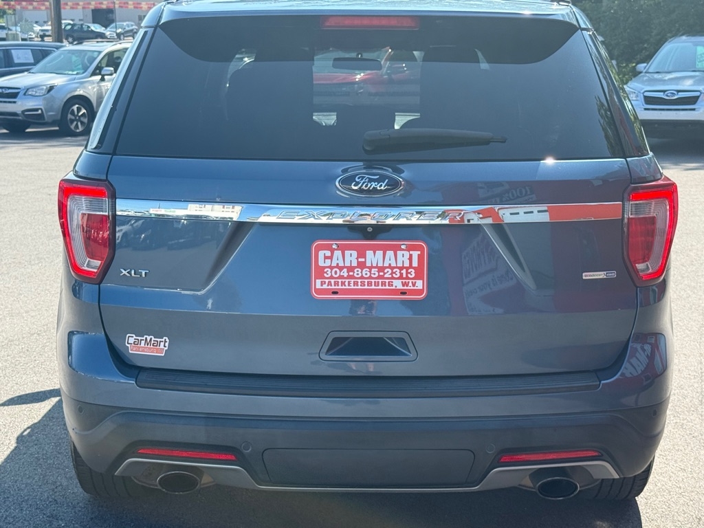 2018 Ford Explorer XLT photo 4